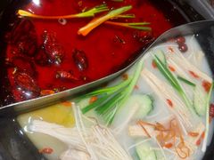 -周小明火锅(黑金冠社区店)