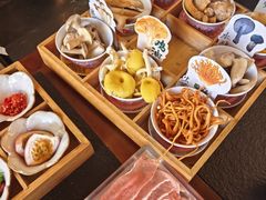 -菌自由丨野生菌火锅特色庭院餐厅(丽江古城店)