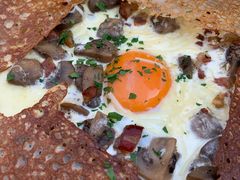 巴黎火腿鸡蛋芝士蘑菇可丽饼-RAC BAR(安福路店)