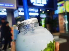 白桃牛油果地球杯-吴山山·椰子酸奶(天河南店)