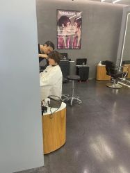 -Fr美发沙龙