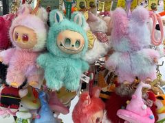 -义乌小商品批发市场(中国小商品城·篁园服装市场店)