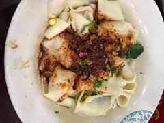 老陕油泼面-东关吉祥西安腊汁肉夹馍(健德门店)