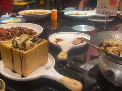 -川流不息·地道川菜·小龙虾(新松江路店)