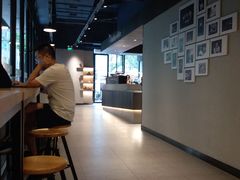 -瑞幸咖啡(巴黎春天陕西路店)