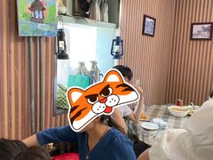 等位区-华春餐馆(鱼山路店)