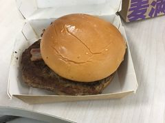 -麦当劳(南京路2店)