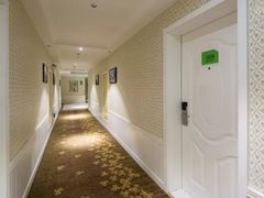 -重庆小天鹅火锅(中商广场店)