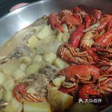 半成品制作的土豆油焖小龙虾
