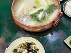-三锅莊·牦牛肉火锅·香格里拉特色藏餐宴请餐厅(菱角塘路店)
