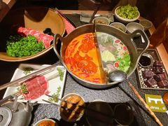 -三出山火锅(南京万象天地店)