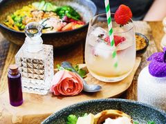 snow&nbsp;white-FLOVIE FLORIST CAFE