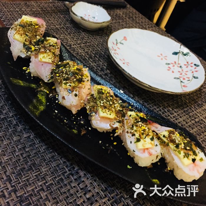 糊世刺身(虹悦城店)芝士火炙拼盘图片 - 第3张