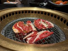 -山川小町·极番烧肉(新地假日广场店)
