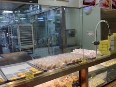 面包甜点陈列柜-鲍师傅糕点(百盛西南商都店)