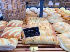 -焙丽拾光(麦凯乐直营店)