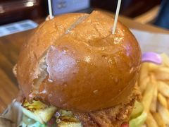 -麦落精酿啤酒餐吧(先农大院店)