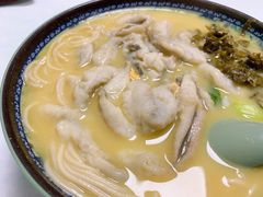 -明呈黄鱼面馆(斜土路店)