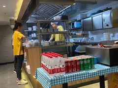 -灵芝妹子海鲜米线(劳动公园店)