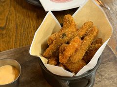 -BOURBON 玻本美式餐厅酒吧(虹桥新天地店)