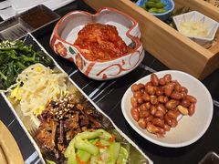 -山川小町·极番烧肉(新地假日广场店)