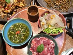 -吃饭皇帝大土家民族菜(正大广场店)