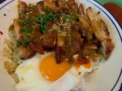 咖喱鸡肉饭-憶廟街 X 沙角邨(太古城店)