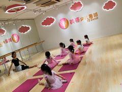 -韵姿少儿舞蹈(北外滩校区)
