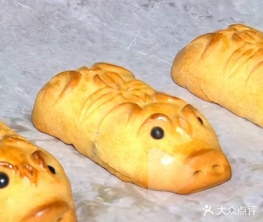 昨晚8月十五，云层有点厚