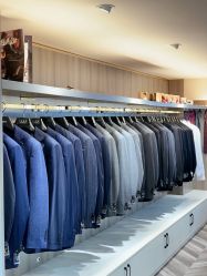 -Color卡诺婚纱礼服馆(南京严选店)