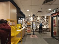 -麦当劳(卫星广场店)