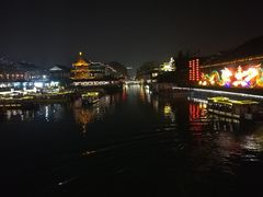 -志龙皇冠吃货椰子铺