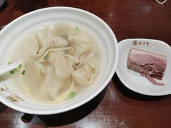刀鱼馄饨-老半斋(福州路店)