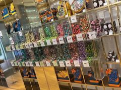 -VENCHI 闻绮(上海佛罗伦萨小镇店)