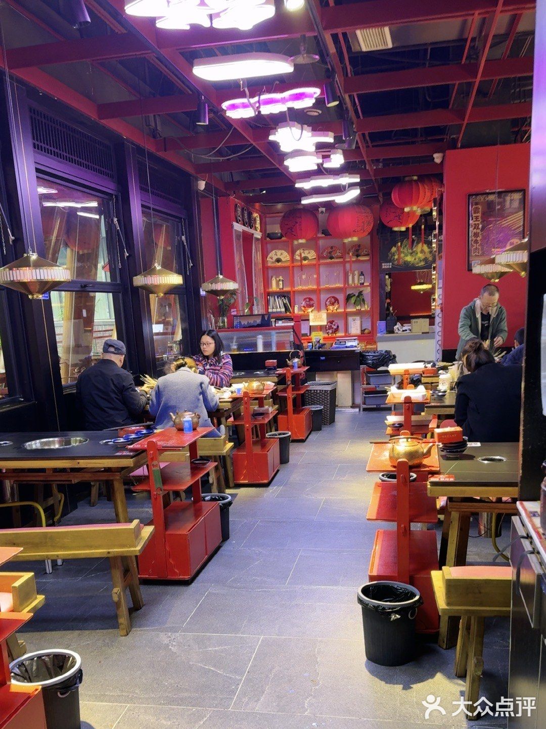 特别推荐大宝剑牛肉，蒜香牛肉粒，黑胡椒牛肉粒