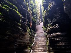 -梭布垭石林景区