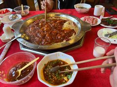 -山城年华老火锅(玉林店)