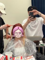 -PE SALON