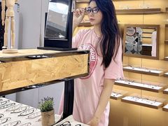 -罗伯特眼镜·蔡司官方授权(罗湖国贸店)