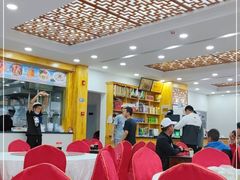 大堂-撒拉人家.酸菜牦牛肉火锅