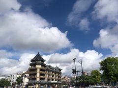 -龙华寺