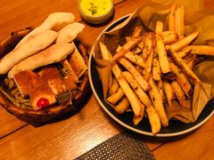 -斯普汇生蚝牛排馆(中骏世界城店)