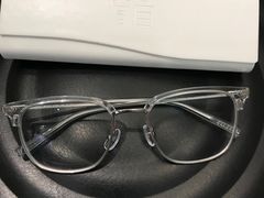 -悦目眼镜(蔡司战略合作门店)