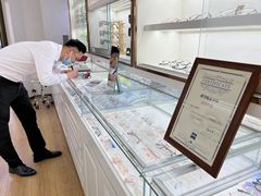 -翰佐蔡司小乐圆·依视路星趣控·暴龙眼镜折扣店