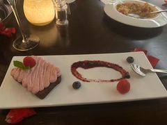 -卡佩罗意大利餐厅及酒吧Al Cappello Trattoria