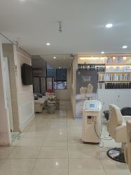 -Bollins波林丝•专研护发中心