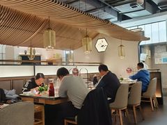 大堂-左庭右院鲜牛肉火锅(浦江欢乐颂店)