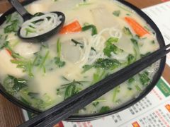 -肥汁米蘭香港米线(宁波路总店)