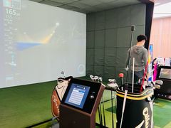 -新浪高尔夫新天地室内高尔夫练习场(国贸·中海广场店)