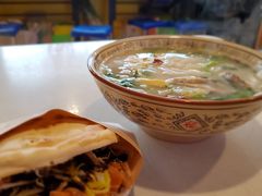 鸭肉夹饼-烤鸭肉夹馍鸭汤店